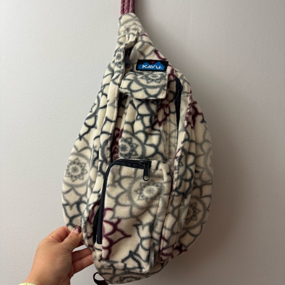 KAVU Polar Sling-Doily Wonder - Picture 1 of 8